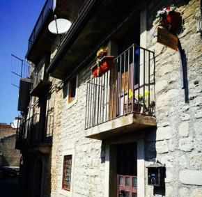 Hotels in Montalbano Di Elicona